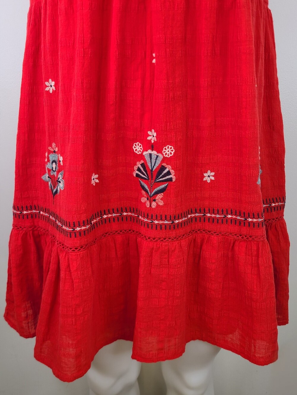 Knox Rose Red Embroidered V-Neck Flutter Ruffle Sleeve Dress 100% Cotton Medium - Picture 9 of 15